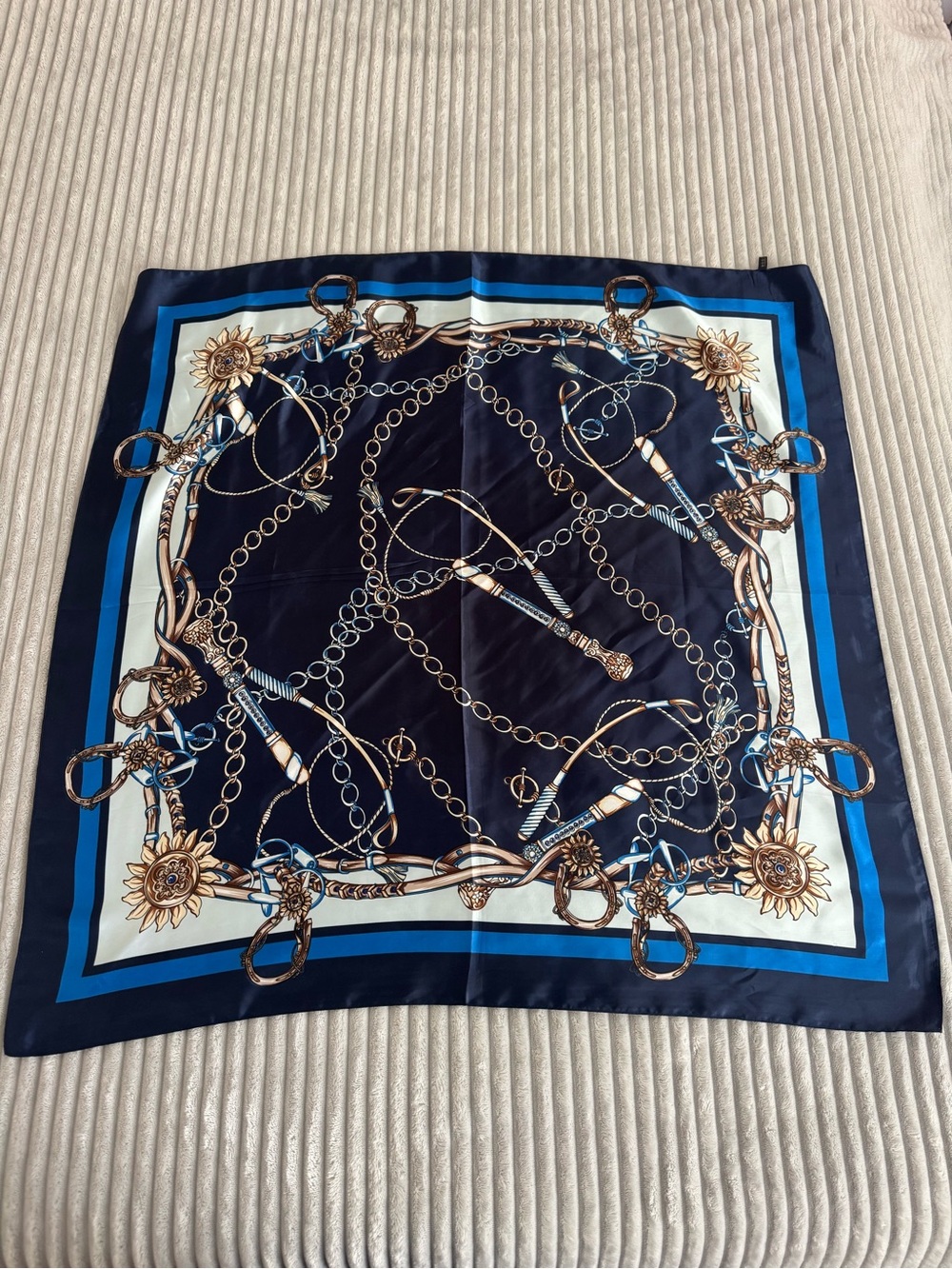 Navy Blue Chain Print Square Scarf 90x90 cm – New